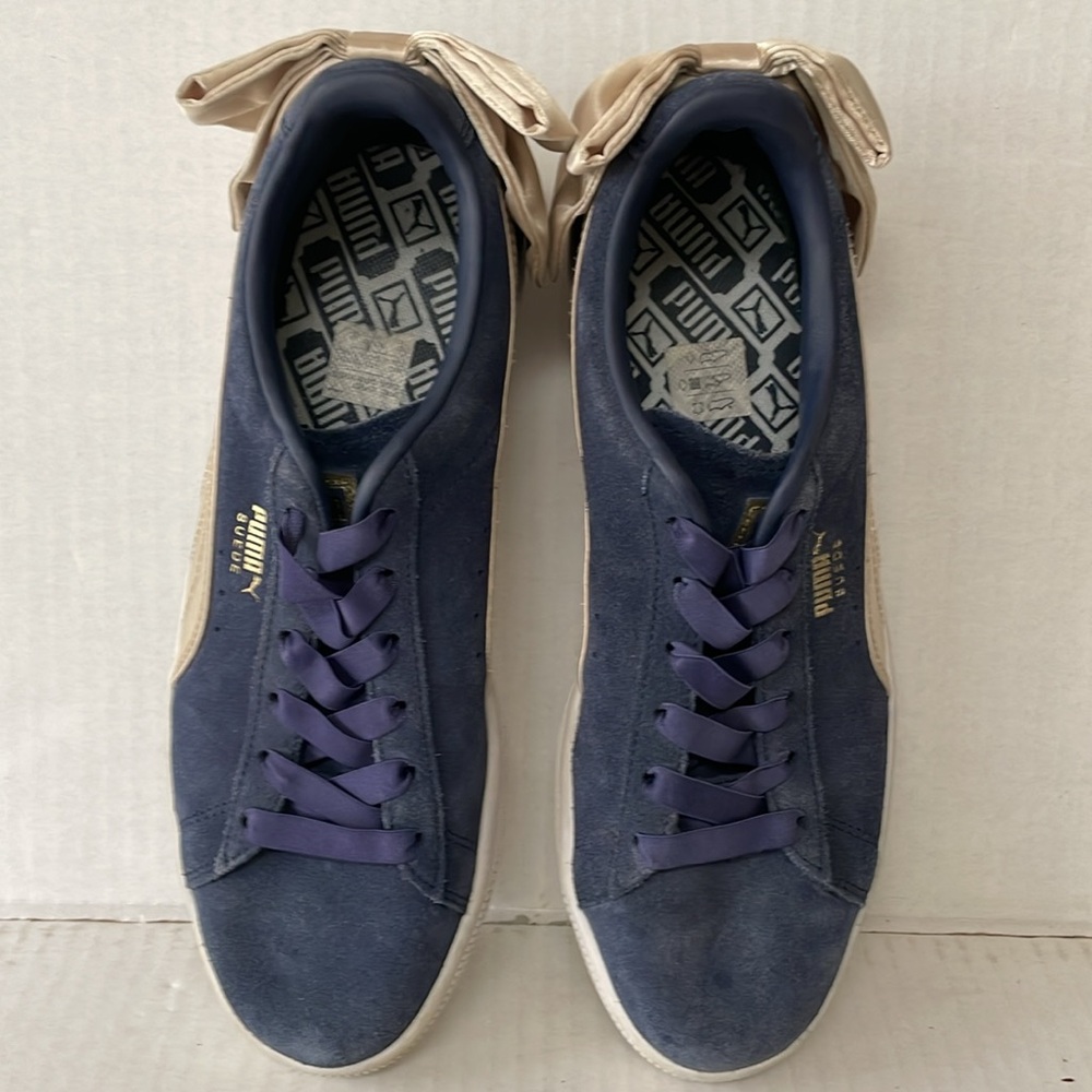Puma Sneakers Varsity Trainers Blue Suede/Lt Tan Satin Bows & Stripes Size 9 - Picture 8 of 9